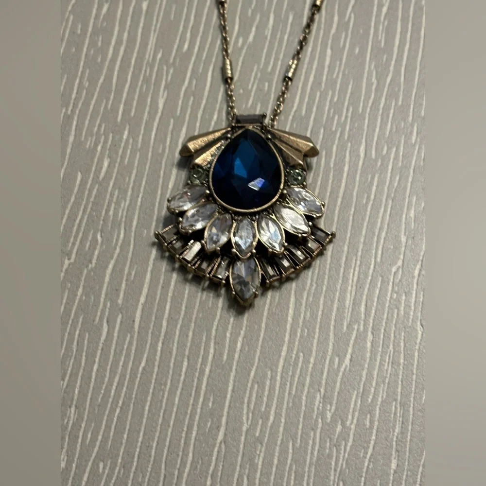 Chloe + Isabel Monarch Convertible Layered Necklace Set - Picture 3 of 14